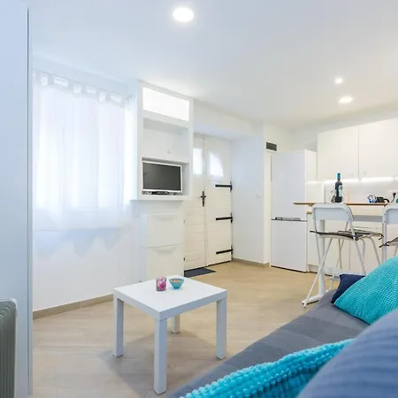 Gobac Apartment *
